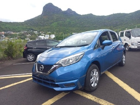 Nissan Note X Petrol Rs 590.000